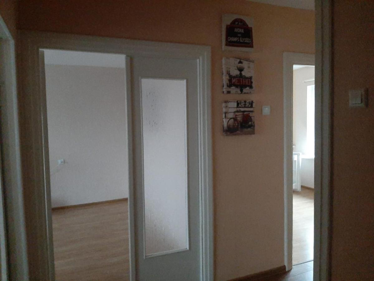 Ergli Apartment ภายนอก รูปภาพ